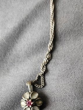 Small Silver & Purple Flower Vintage Necklace